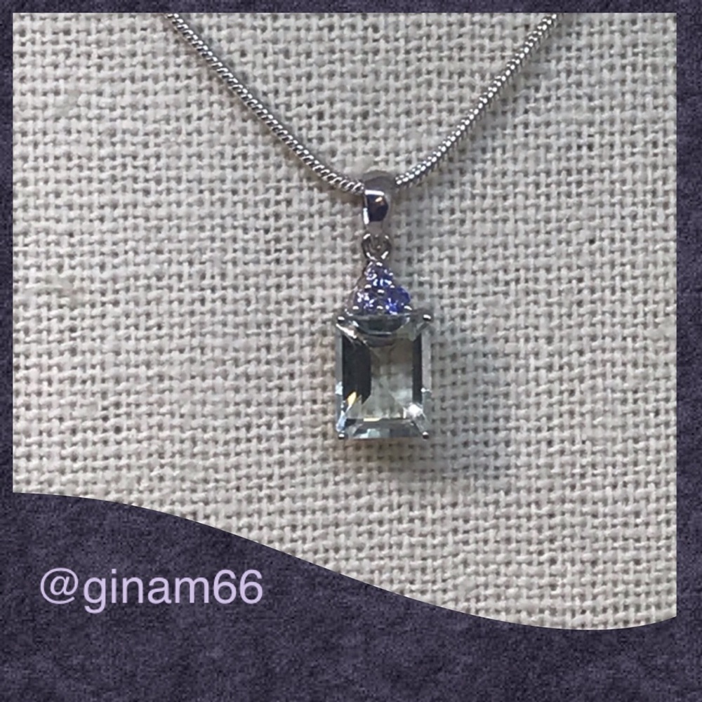 New SS Genuine Green Amethyst & 3 Tanzanite Stone